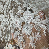 DELACE SXGN Dentelle Chantilly française avec broderie perlée et à sequins, tissu en maille à cils, motif floral, dentelle pour robe de mariée