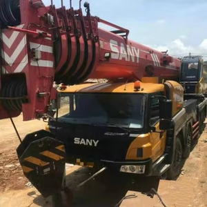 Grue de camion hydraulique Sany STC1000T 100T robuste, structure de châssis durable, mouvement stable, économique - Product Image 1