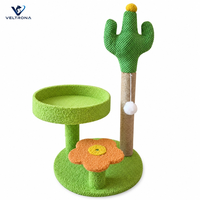 Arbre à chat en forme de cactus du désert avec repose-pieds confortable et plateforme fleurie, mobilier pour chat