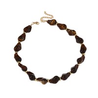 Collier en plastique en forme de cœur, style baroque irrégulier, perles vintage, chaîne élégante pour clavicule, sensation de luxe léger et haut de gamme