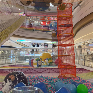 Parco Interattivo con Reti da Arrampicata e Gattonamento, Tunnel e Gabbie Sospese, Perfetto per Piazze Cittadine e Zone Avventura - Product Image 1