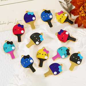 Pendentif raquette Hello Kitty plaqué or 18 carats, breloque chat de dessin animé pour accessoires de bijoux DIY, unisexe, à porter au quotidien - Product Image 1