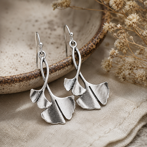 Orecchini a Forma di Foglia di Ginkgo per Donne, Stile Floreale Vintage Bohémien, Accessori per Orecchie da Indossare Quotidianamente - Product Image 3