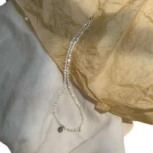 Collar Wenchi Fu Pai de Perlas Barrocas Naturales con Baño de Oro de 14k y Plata Triturada, Modelo 17208 - Product Image 5