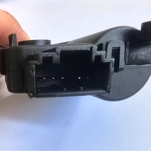 Actuador Eléctrico para Ibiza III 1698477 Modelo Plástico 150 Tipo de Montaje Otro - Product Image 2