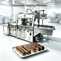 Chocolade-omhullingsmachine voor eierrollen & ontbijtrepen, met mengfunctie, voor de productie van stick-snacks in een fabriek.