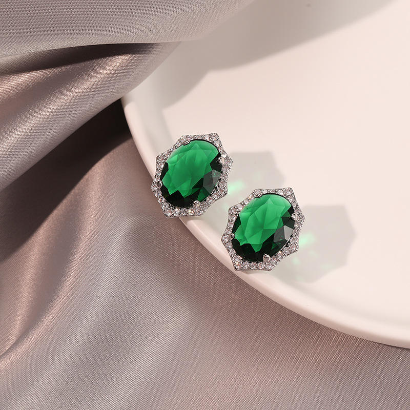 สีเขียว