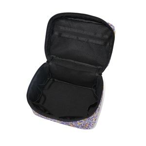 Grande capacité, trousse de voyage portable pour femmes, sac à maquillage à fermeture éclair, motif fleur de lavande violette, sac cosmétique personnalisé avec poignée - Product Image 5