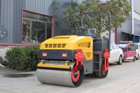 Compacteur vibrant à tambour avant en acier et pneus arrière en caoutchouc pour la réparation de petites routes et le pavage de voies rapides