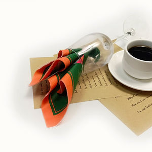 Conception et impression personnalisées en usine de roses et <span class=keywords><strong>colombes</strong></span> de paix colorées 33*33cm 3 plis serviettes à déjeuner - Product Image 5