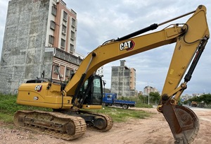 Excavatrice sur chenilles CAT 320GX d'occasion, 20 tonnes, de taille moyenne, avec moteur turbo C4.4, en excellent état mécanique général. - Product Image 2