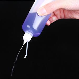 Botella <span class=keywords><strong>de</strong></span> aguja desechable <span class=keywords><strong>de</strong></span> PE translúcido para extrusión <span class=keywords><strong>de</strong></span> aceite <span class=keywords><strong>lubricante</strong></span> <span class=keywords><strong>de</strong></span> pigmento - Product Image 6