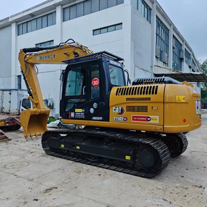 Excavatrice sur chenilles d'occasion de grande taille Cat315d2gc Modèle 2024 15 tonnes Moteur 90KW Engin de construction Engin de terrassement d'occasion PLC Gear - Product Image 1
