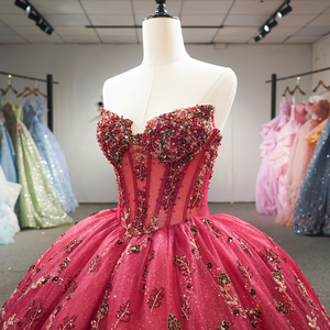 Vestidos de Quinceañera de Chifón Borgoña Dy6925 con Hombros Decorados con Cuentas, Vestido de Gala con Apliques, Lentejuelas Brillantes y Bordado Floral para Fiesta de Graduación - Product Image 4