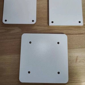 ขาตั้งต้นไม้เอ็มดีเอฟทรงสี่เหลี่ยมสีขาว 30x30x1.5 ซม. ติดตั้งบนพื้น ตกแต่งบ้านภายใน - Product Image 1