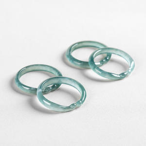 Anillo de Jadeíta Natural Azul Agua, Diseño Ruyi, el Encanto del Aro Dorado, con Certificado de Tasación JZ16 - Product Image 4