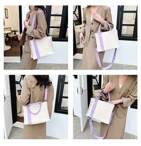 Sac en toile superposé tendance avec pochette zippée, design spacieux, personnalisable avec impression de logo - Product Image 4