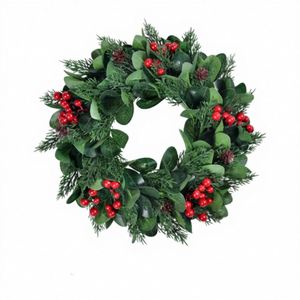 Nueva Corona Navideña de Hojas de Ciprés Harry con Frutos Rojos para Colgar en la Puerta, Decoración Europea y Americana, Corona de Simulación - Product Image 1