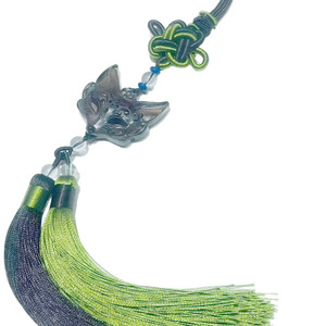 Vente en gros de têtes de <span class=keywords><strong>renard</strong></span> en obsidienne de glace faites <span class=keywords><strong>à</strong></span> la main pour la décoration de sacs ou d'intérieurs de voitures - Product Image 3