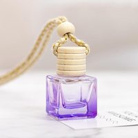 2024 vente en gros usine 8ml 10ml carré verre vide accrocher désodorisant voiture Diffuse bouteille de parfum pour voiture