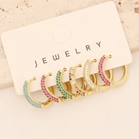 Boucles d'oreilles créoles épaisses et volumineuses en zircon plaqué or 18 carats, résistantes à l'eau, non ternissantes, vente en gros, boucles d'oreilles tendance pour femmes