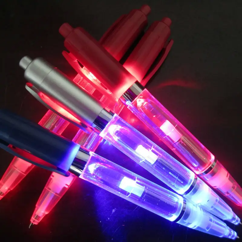 ปากกามีไฟ LED สำหรับเขียนโลโก้,ปากกาเป็นวัสดุโปร่งใสปรับแต่งสีได้