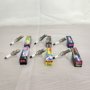 Bujías de Repuesto DENSO OEM, Compatibilidad Perfecta, Piezas de Encendido para Automóviles, Instalación Sencilla para Mantenimiento de Autos - Product Image 1