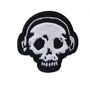 Logo de cabeza de calavera Punk estilo fresco prensa de calor bordado apliques parche bordado personalizado hierro en parches
