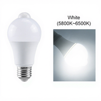 Bombilla LED con Sensor de Movimiento PIR E27, Bombilla de Seguridad Automática del Anochecer al Amanecer para Interiores, Exteriores, Garaje, Porche, Puerta Principal