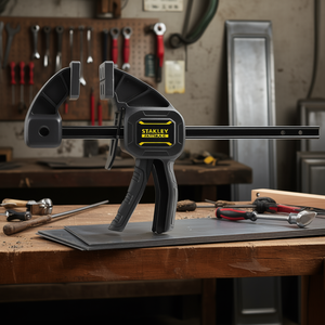 Abrazadera de Barra Stanley Fatmax M de 12 Pulgadas, Herramienta de Sujeción de Acero Resistente para Trabajos en Madera y Metal - Product Image 3