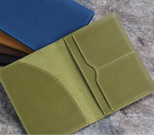 Groothandel Vintage Gewaxt Echt Gek Paard Lederen Paspoortkaarthouder Multifunctioneel Met Aangepast Logo Voor Creditcards - Product Image 3