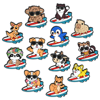 Nouveau design de breloques de chaussures pour animaux breloques en caoutchouc souple en PVC flexible pour sabots coques de téléphone à dos plat breloques chaussure de surf décor supérieur