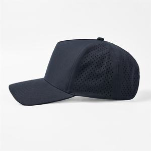 Casquette de golf en maille perforée avec logo personnalisé OEM, 5 panneaux, visière légèrement incurvée, patch en caoutchouc imperméable, snapback - Product Image 4