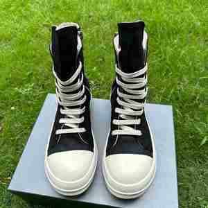 Botas de Alta Gama de Lujo, Botas Casuales de Moda para Mujer, Botas Owens con Suela Gruesa Antideslizante para Exteriores - Product Image 5