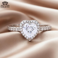 Bague EMEJEWE en argent 925 avec diamant de laboratoire en forme de cœur de 1 carat, sertie de griffes, certifiée IGI, unisexe, bande polie et lisse, pour mariage et anniversaire