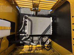 รถขุด KOMATSU PC200 มือสองขายดี คุณภาพสูง ชั่วโมงการใช้งานต่ำ สภาพดี สีเดิมจากโรงงาน มีสินค้าพร้อมส่ง - Product Image 4