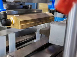 Высококачественная зубная паста, солевой раствор, косметическая жидкость для полости рта, Одноразовая Пластиковая ампула, машина для наполнения мягких трубок - Product Image 6