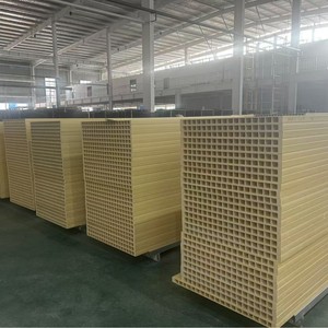 Fabricante de puertas de madera compuesta para interiores, puertas de WPC para dormitorios, puertas de madera para escuelas. - Product Image 3