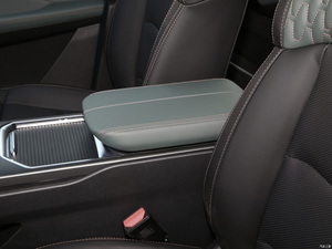 SUV Gasoline Cars <strong>Geely</strong> <strong>Okavango</strong> 2024 2.0T DCT Luxury Edition Good Quality and Low <strong>Price</strong> Cars - Product Image 5