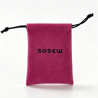SoSew Emballage personnalisé de marque en 3D, sac cadeau à cordon personnalisé avec monogramme, sac de luxe avec étiquette en TPU, pochette en velours pour bijoux