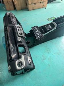 Mise à niveau vers la console centrale 2025 et l'accoudoir central pour Mercedes Benz G500 G350 G63 G55 G65 2019-2024 - Product Image 5