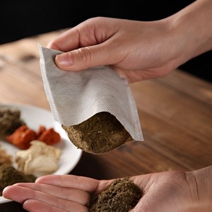 Bolsa para Baño de Pies con Moxa Envejecida, Angélica, Jengibre y Azafrán. Hierbas Naturales. Expulsa el frío, aumenta la circulación sanguínea y el metabolismo - Product Image 1