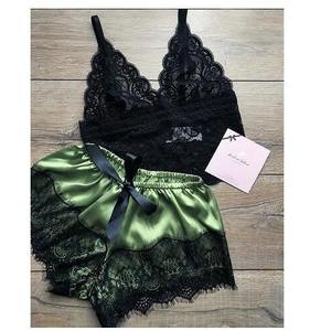 Conjunto de 2 piezas de pijama para mujer al por mayor 2025, ropa interior de encaje Halter, pantalones cortos, conjunto de pijama, lencería sexy de satén de seda - Product Image 4