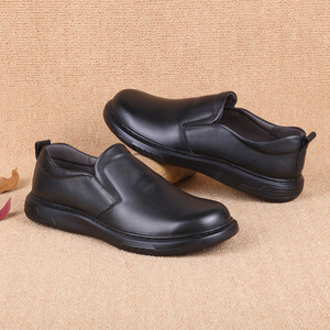 Mocassins en cuir véritable pour hommes, bout rond, à enfiler, respirants, semelle extérieure en caoutchouc, semelle intermédiaire en EVA, chaussures décontractées pour affaires - Product Image 2