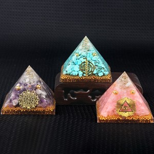 6.5CM doğal 7 çakra Orgone piramitleri ham şifa kristal kuvars Gem taş piramit süs ev dekor için - Product Image 3
