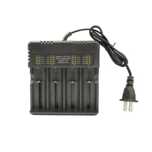 Caricabatterie Universale a 4 Slot per Batterie al Litio 18650/26650 con Avvio a Zero Volto per Microfoni e Fotocamere - Product Image 4