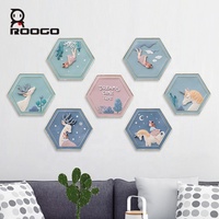 Décoration murale en résine hexagonale en relief 3D ROOGO, plaque murale licorne cerf de conte de fées, art mural artisanal pour chambre d'enfant et crèche