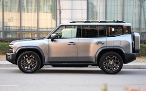 Chery Jetour Traveler <span class=keywords><strong>T2</strong></span> 2024 d'occasion, SUV hybride automatique 7 places, économe en énergie, Traveler Jet t 2 - Product Image 3