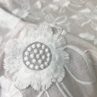 Offre Spéciale Fleur Motif Coton Broderie Dentelle Tissu Ivoire Doux Dentelle Textiles