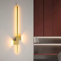 Applique murale LED linéaire moderne à double grille en aluminium, idéale pour la décoration d'éclairage d'ambiance de chambre et de canapé